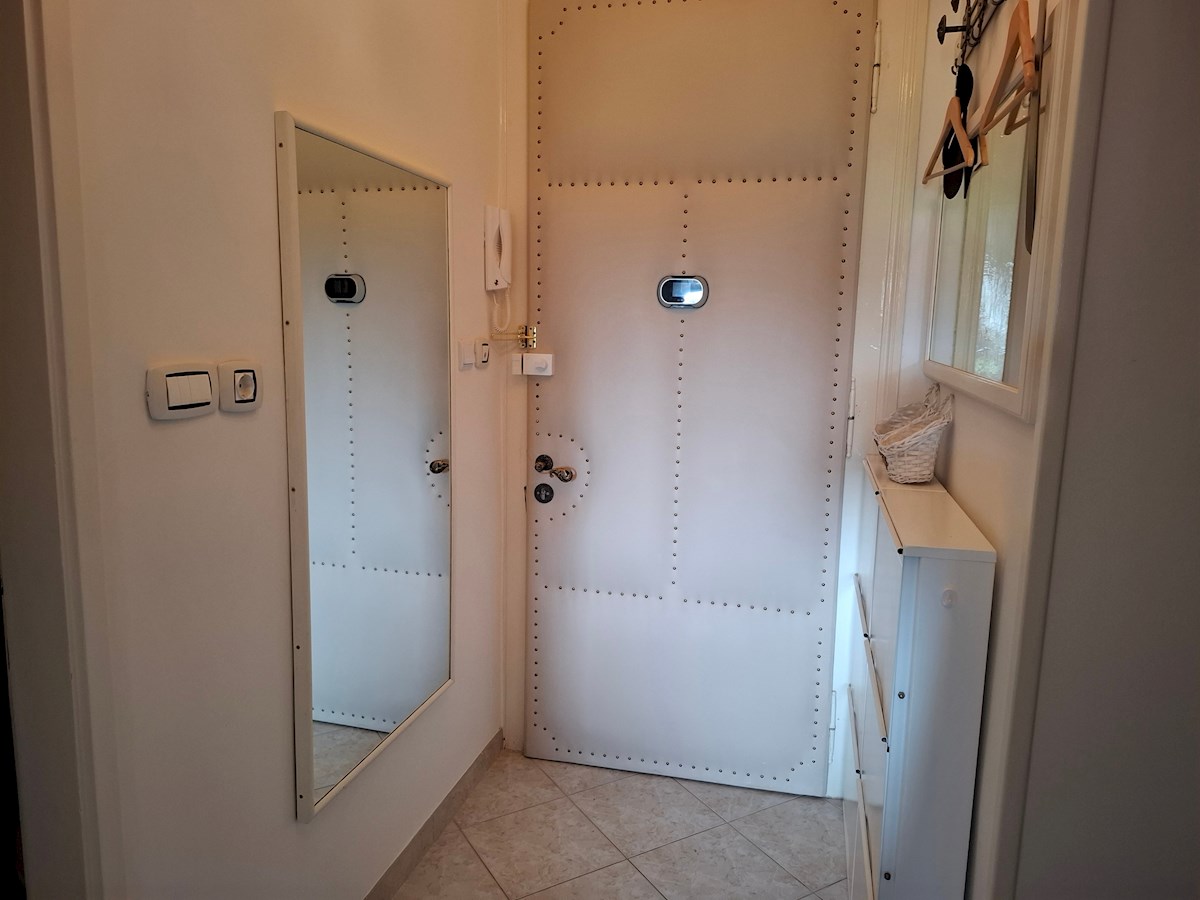 HOJA DO MORJA PRIBLIŽNO 250M, APARTMA + VRTNA HIŠA