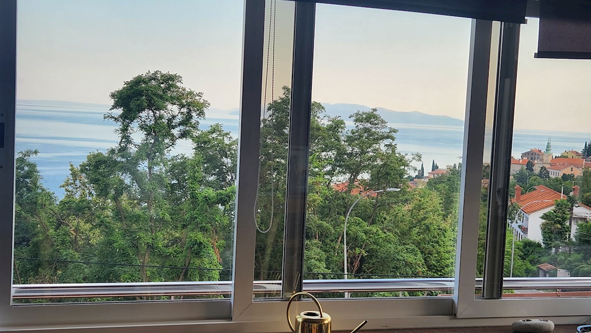 OPATIJA - VOLOSKO, prodamo čudovito stanovanje 115 m2