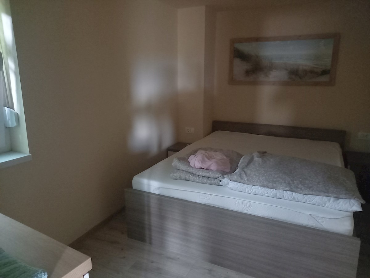 Apartma z vrtom, 100m od morja