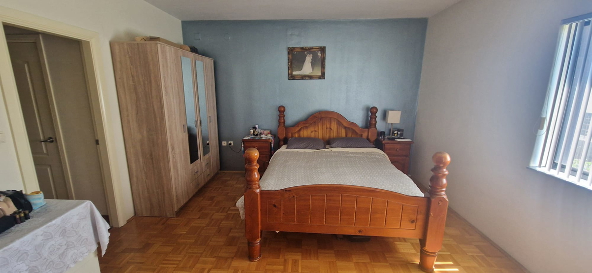 Sukošan, apartmajska hiša (915 m2) z 11 apartmaji