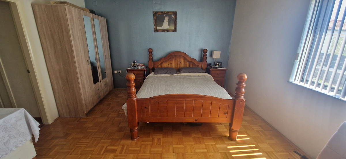 Sukošan, apartmajska hiša (915 m2) z 11 apartmaji