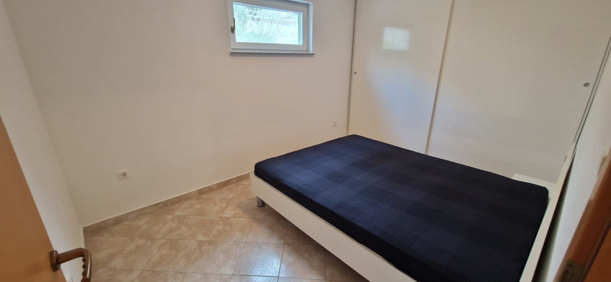 Zadar, Diklovac, sončno stanovanje z vrtno teraso (77,50 m2)