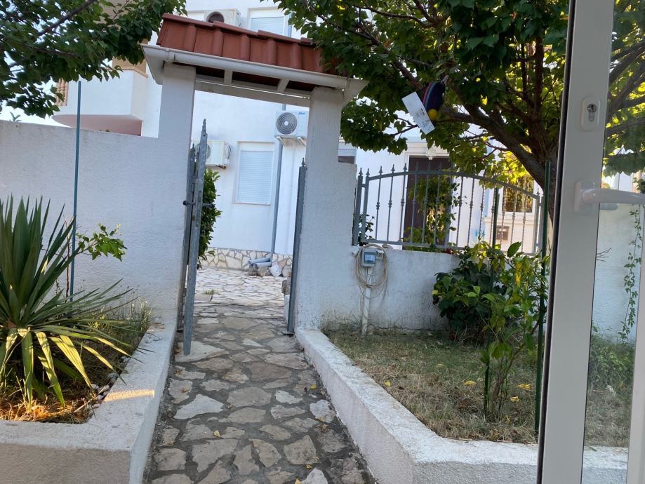 Petrčane, dvonadstropno stanovanje (119,94 m2) s čudovitim vrtom