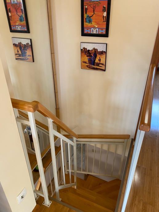 Petrčane, dvonadstropno stanovanje (119,94 m2) s čudovitim vrtom