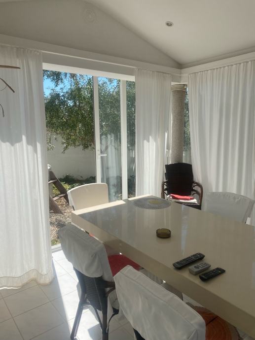 Petrčane, dvonadstropno stanovanje (119,94 m2) s čudovitim vrtom