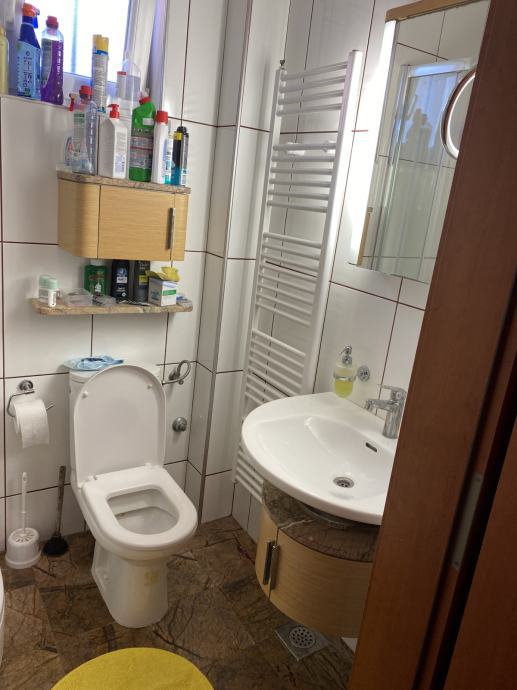 Petrčane, dvonadstropno stanovanje (119,94 m2) s čudovitim vrtom