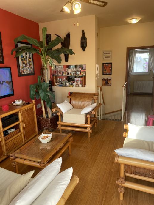 Petrčane, dvonadstropno stanovanje (119,94 m2) s čudovitim vrtom