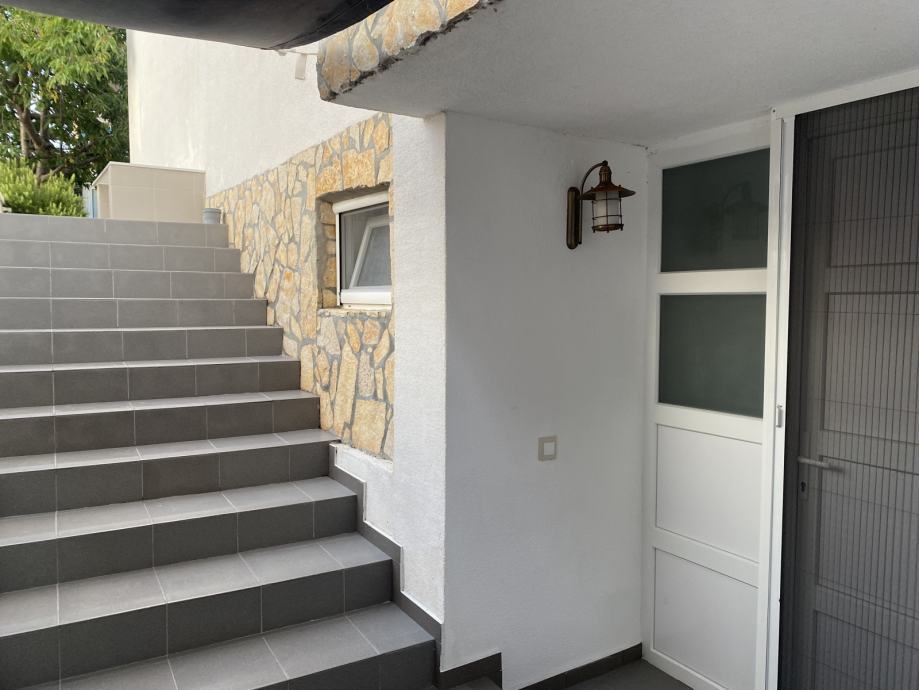 Petrčane, dvonadstropno stanovanje (119,94 m2) s čudovitim vrtom