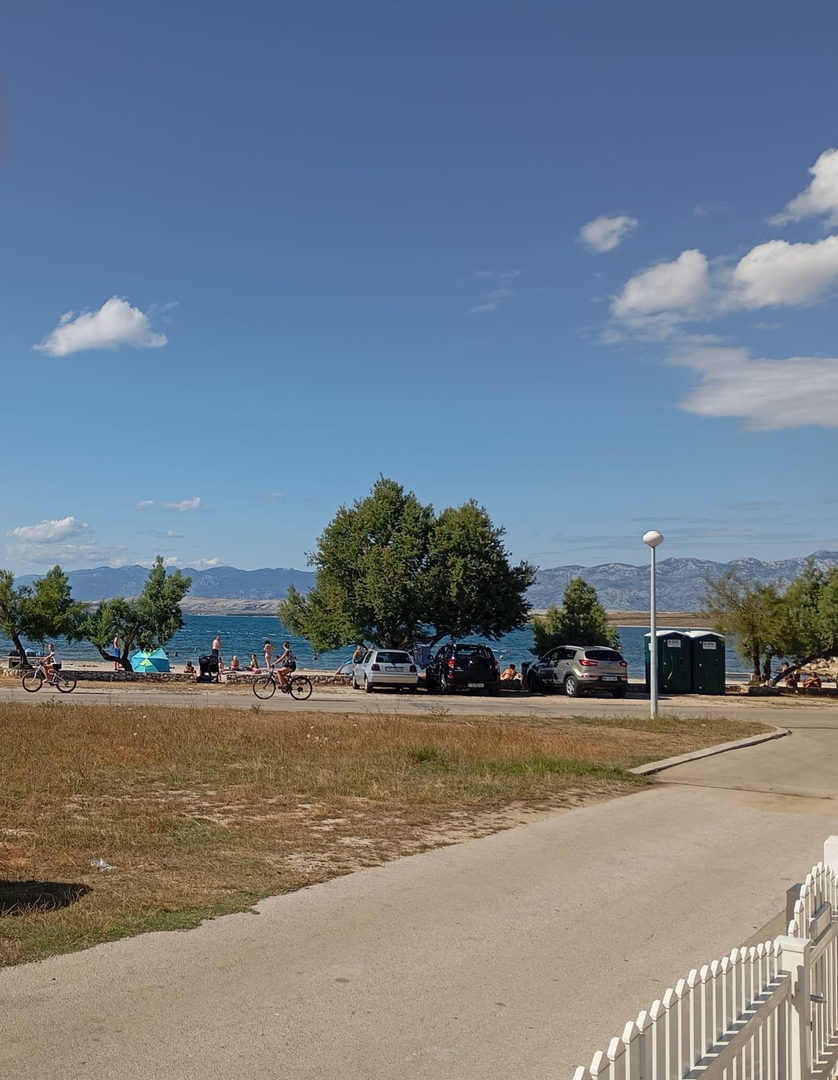 Vir, pritlična hiša v nizu (50,20 m2), 30 metrov do plaže, PRILOŽNOST!