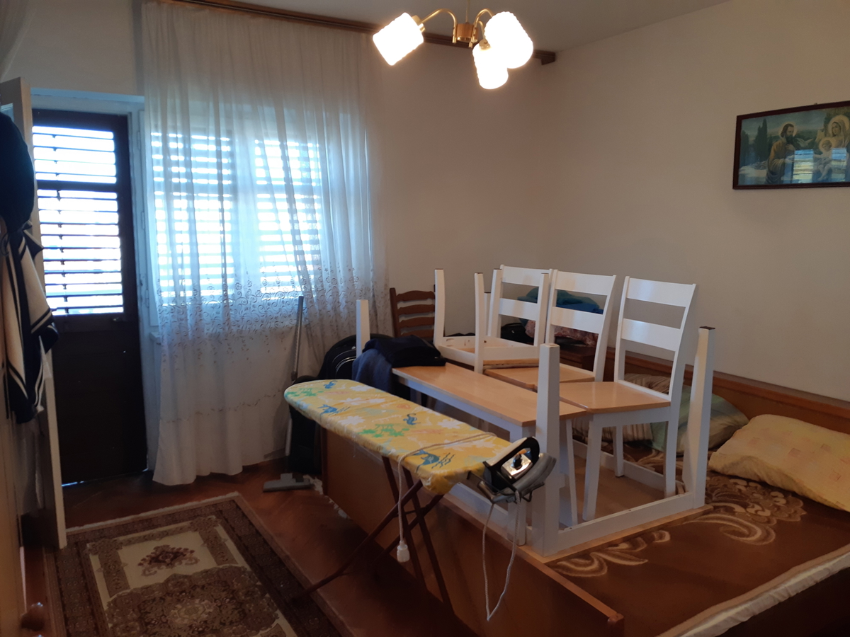 Zadar, Višnjik, odlična hiša (269 m2) na vrhunski lokaciji z veliko zemljišča