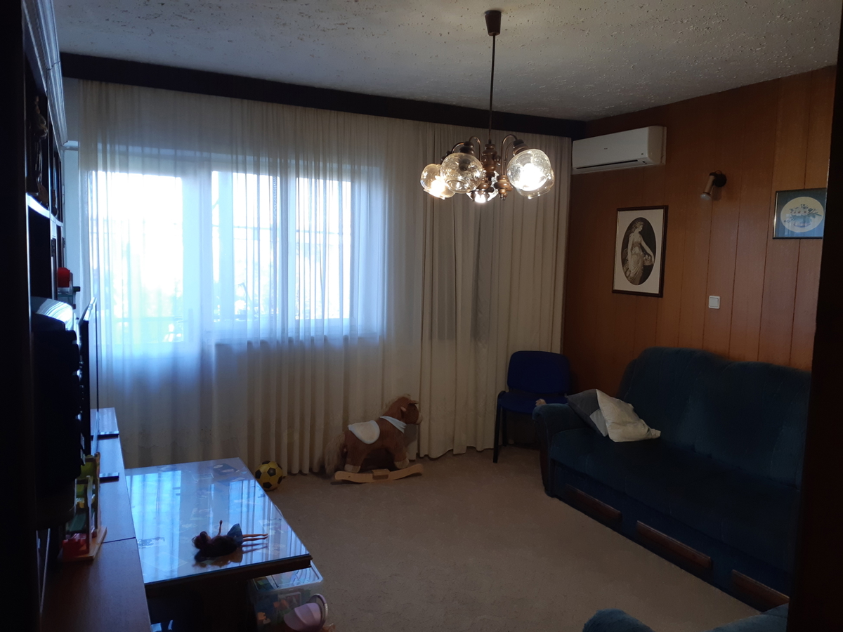 Zadar, Višnjik, odlična hiša (269 m2) na vrhunski lokaciji z veliko zemljišča