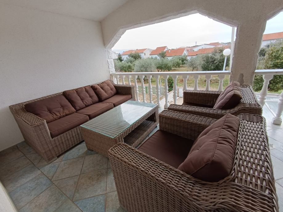 Vir, čudovita, moderna hiša s 4 apartmaji (230 m2), odlična lega