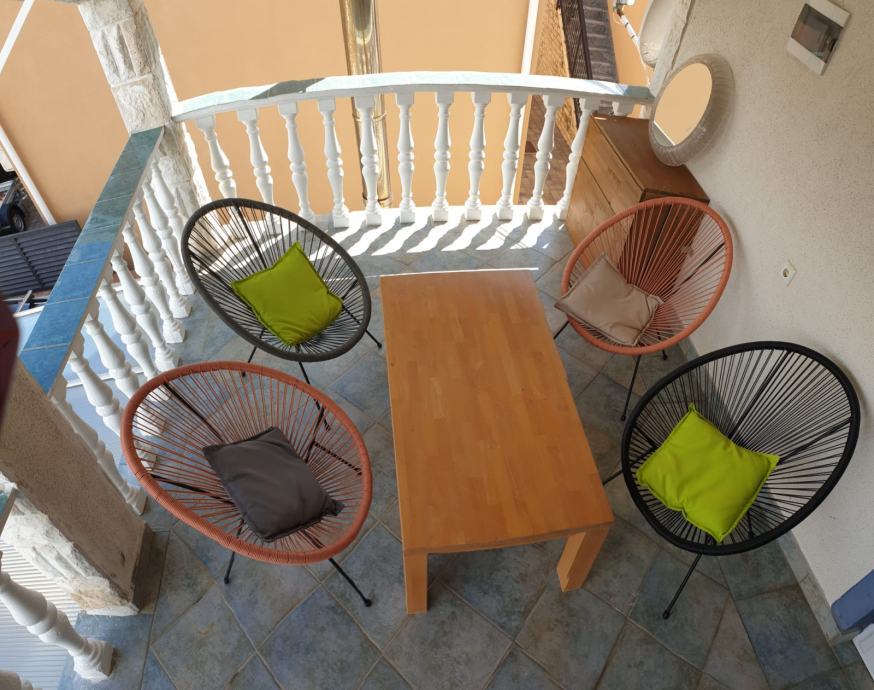 Vir, čudovita, moderna hiša s 4 apartmaji (230 m2), odlična lega