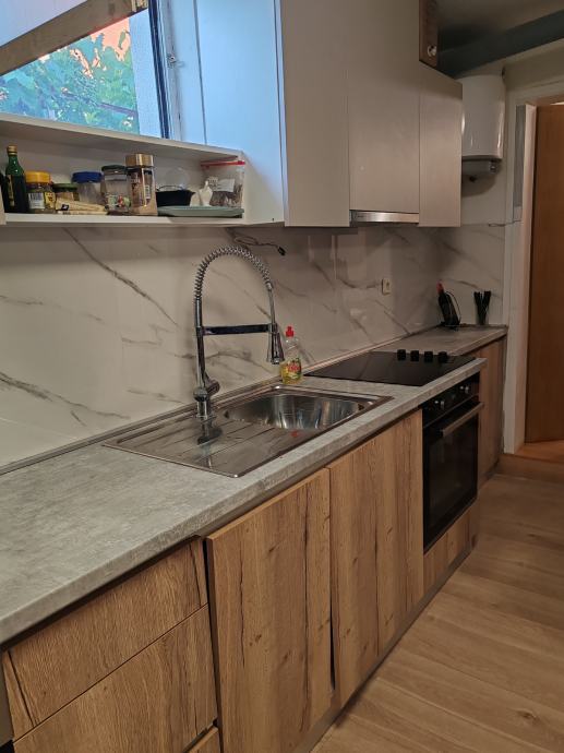 Vir, čudovita, moderna hiša s 4 apartmaji (230 m2), odlična lega