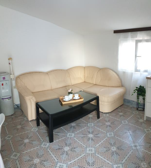 Vir, čudovita, moderna hiša s 4 apartmaji (230 m2), odlična lega