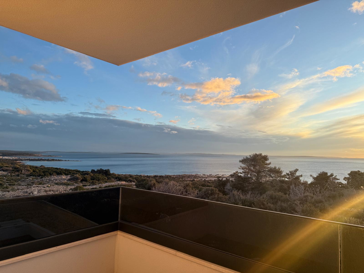 Novalja, Škuncini stani, moderna vila (238 m2) s bazenom in panoramskim pogledom na morje, NOVOGRADNJA