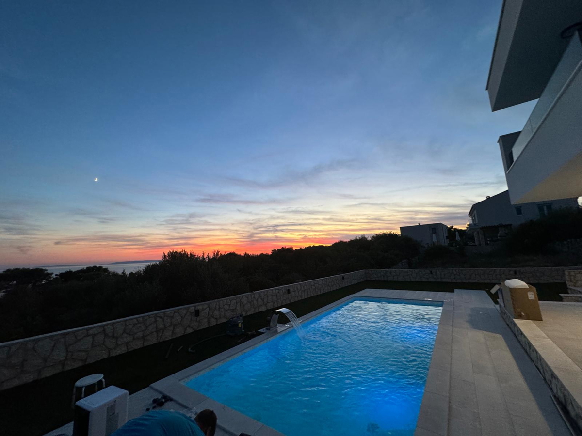 Novalja, Škuncini stani, moderna vila (238 m2) s bazenom in panoramskim pogledom na morje, NOVOGRADNJA