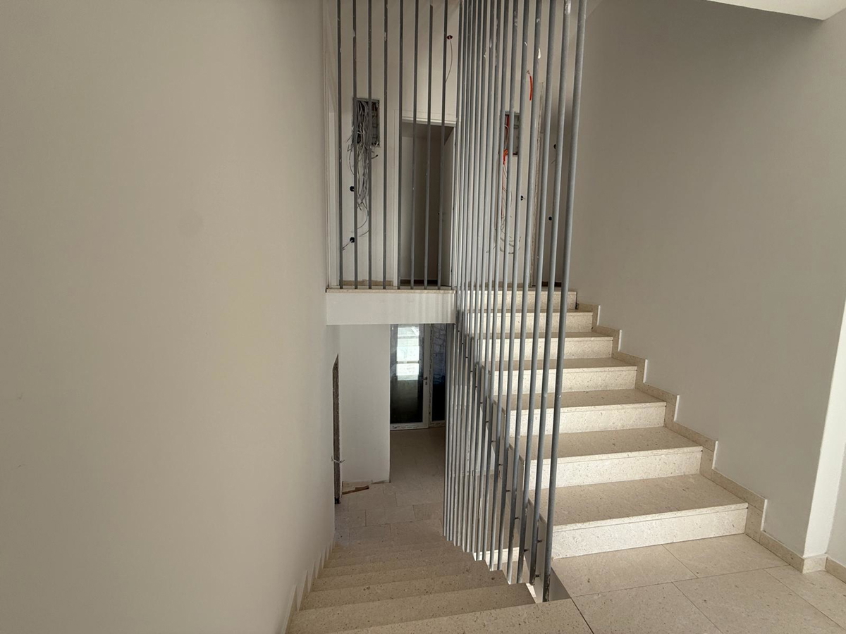 Novalja, Škuncini stani, moderna vila (238 m2) v gradnji z bazenom in panoramskim pogledom na morje