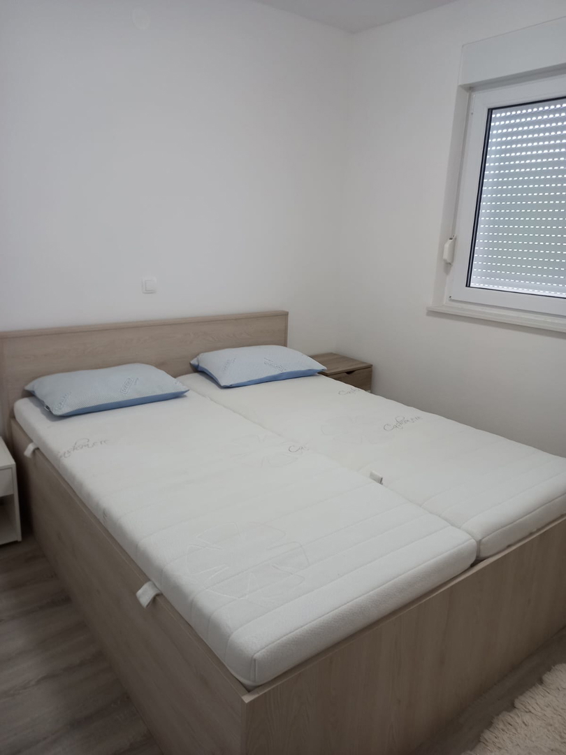 Vir, novo stanovanje v prvem nadstropju (94 m2), 300 metrov do plaže