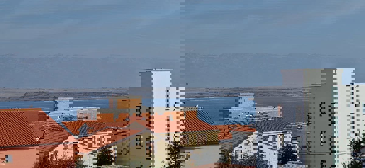 Vir, hiša s 4 stanovanji (182 m2), 150 metrov do plaže