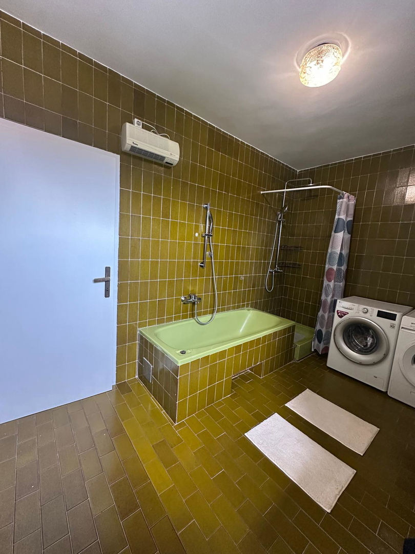 Zadar, Brodarica, štiri-prostorsko stanovanje (104,25 m2) na vrhunski lokaciji