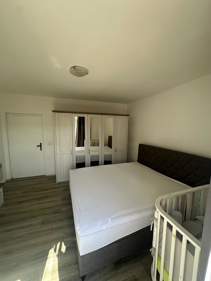 Zadar, Brodarica, štiri-prostorsko stanovanje (104,25 m2) na vrhunski lokaciji