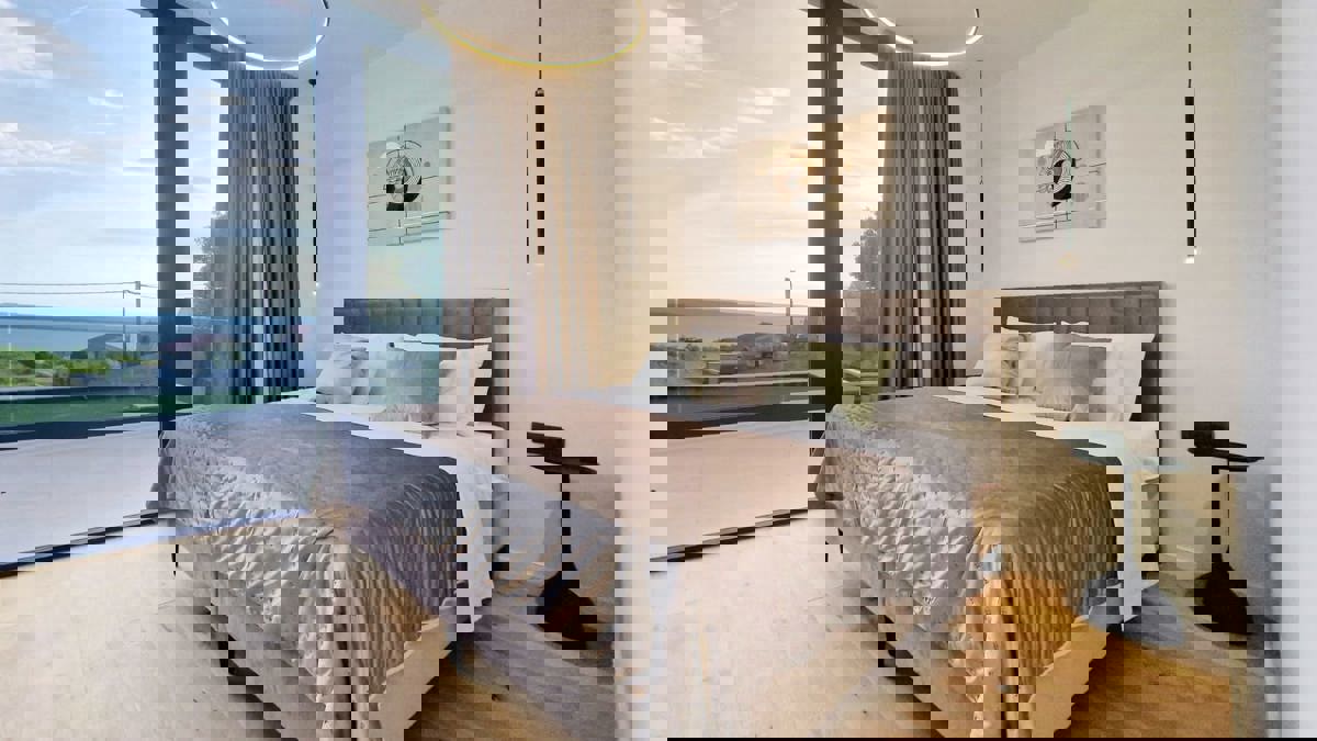 Zadar, Kožino - luksuzna vila z bazenom (240 m2), pogled na morje, NOVOGRADNJA!