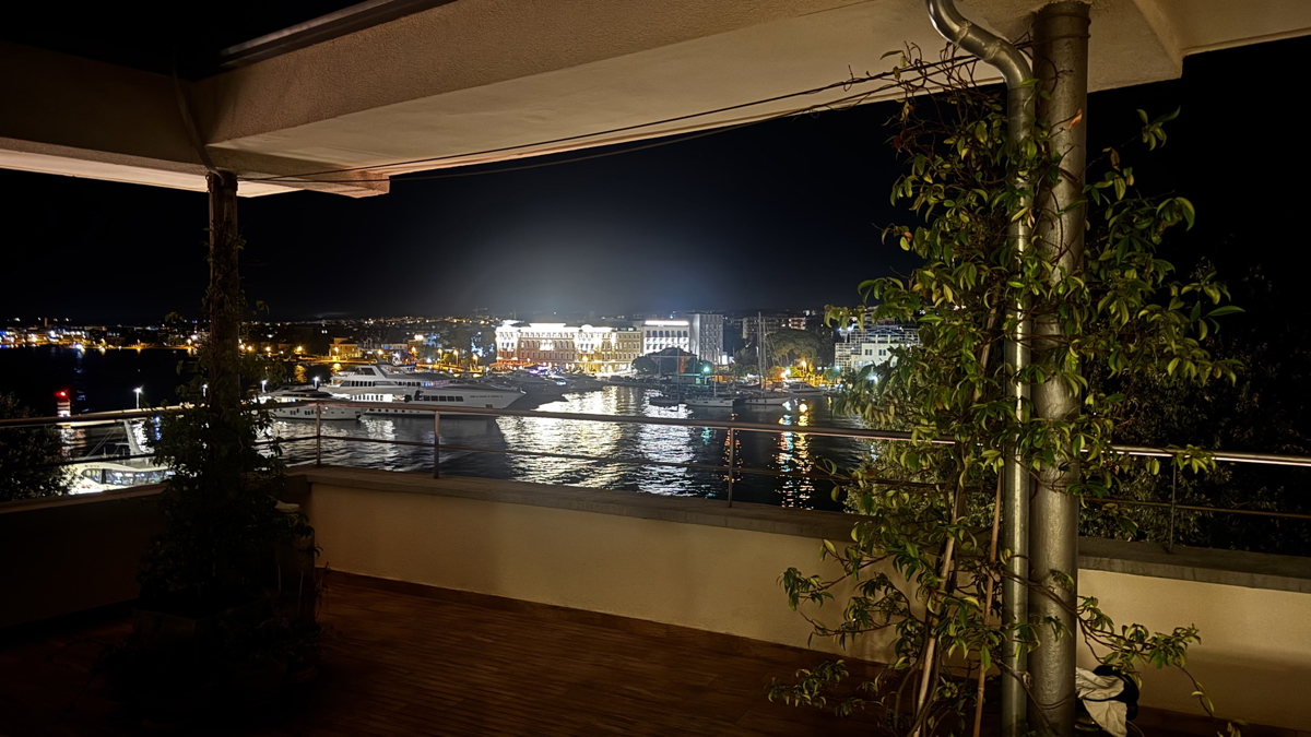 Zadar, Polotok, penthouse v prvem vrsti ob morju (60,19 m2) s panoramskim razgledom na mestno luko