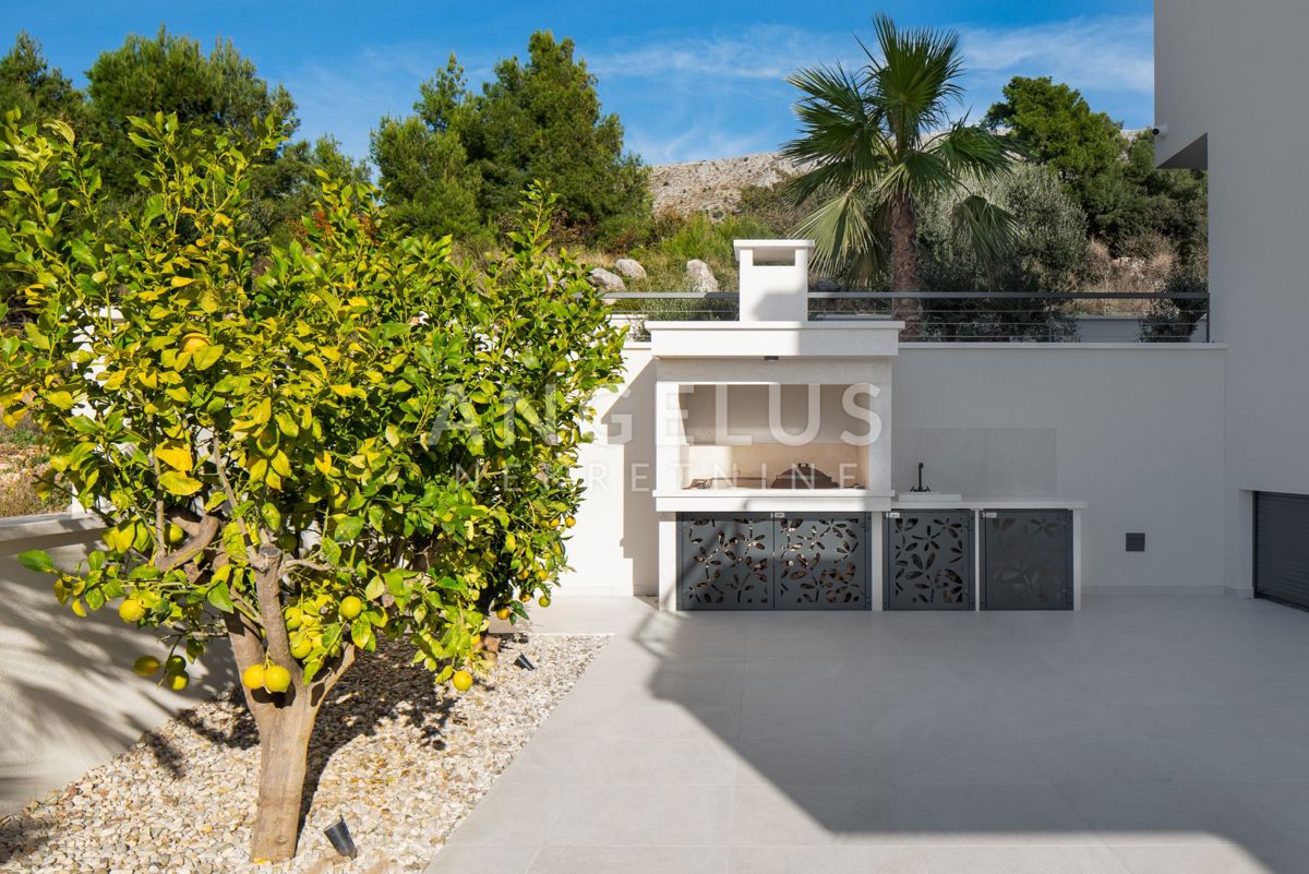 Split, Podstrana - Luksuzna vila