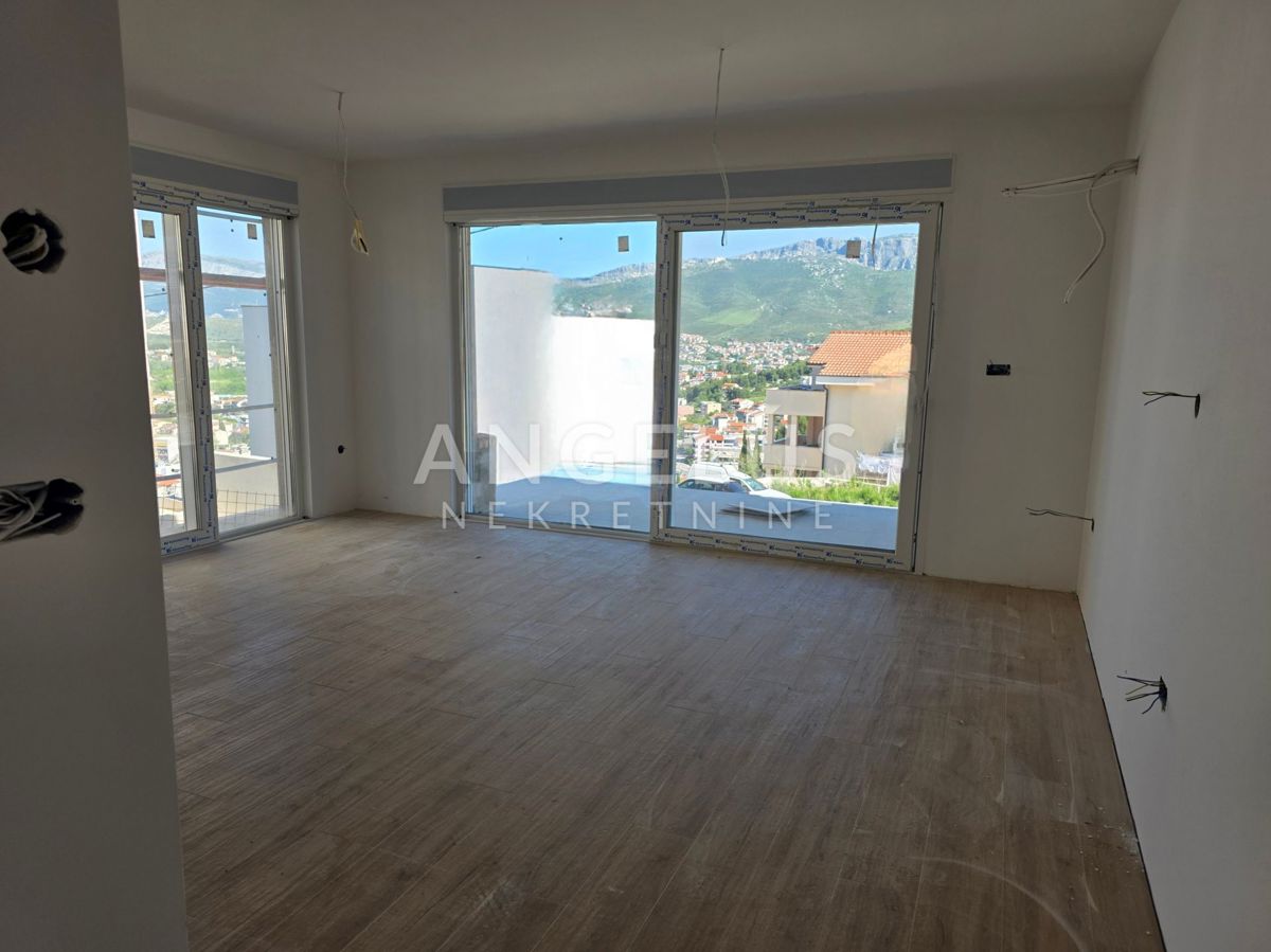Strožanac, Podstrana - novogradnja, 2 stanovanje, parkirišče PRODAMO