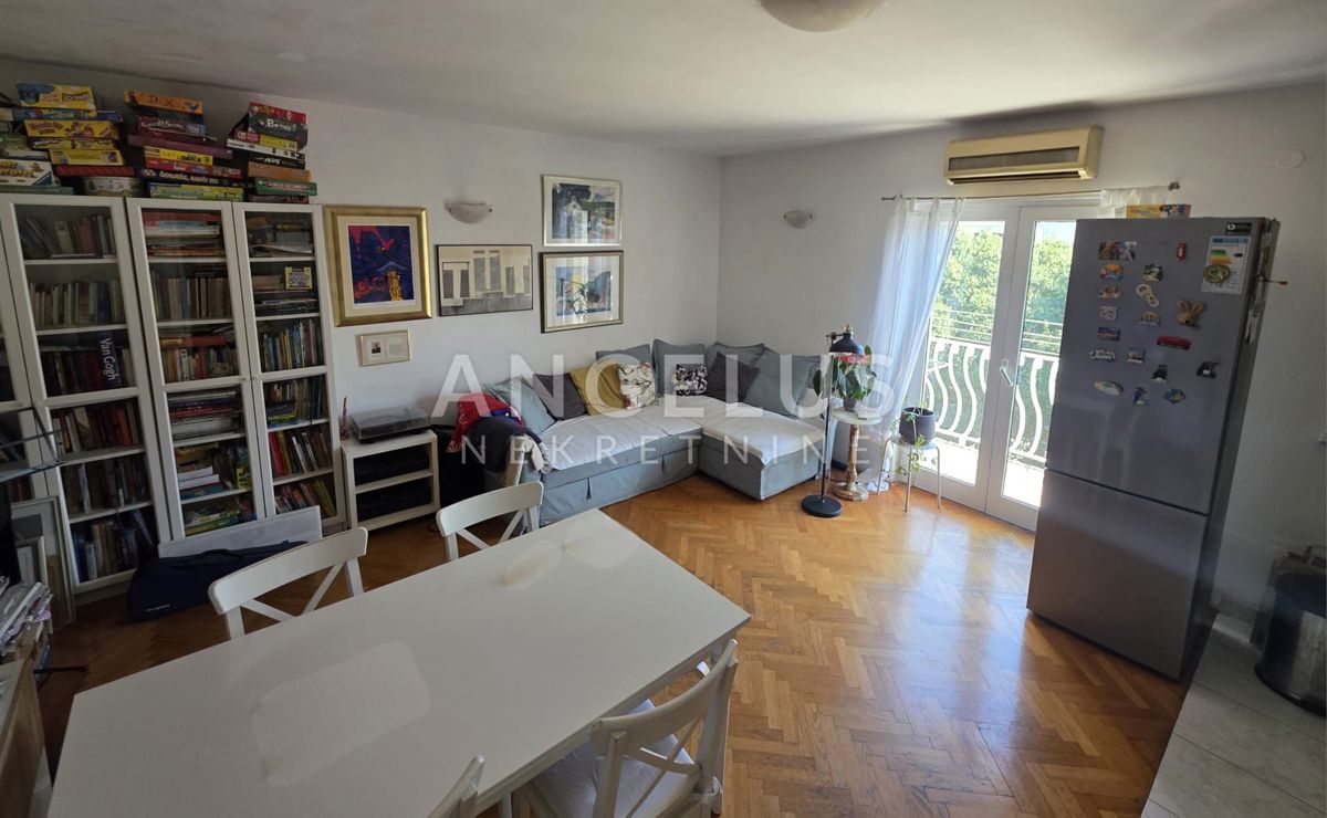 Hrvaška, Split, Bačvice - dvosobno stanovanje na odlični lokaciji, PRODAMO