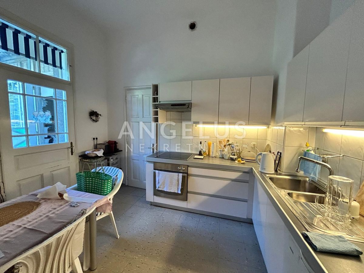 Hiša Tuškanac, Gornji Grad - Medveščak, 300m2