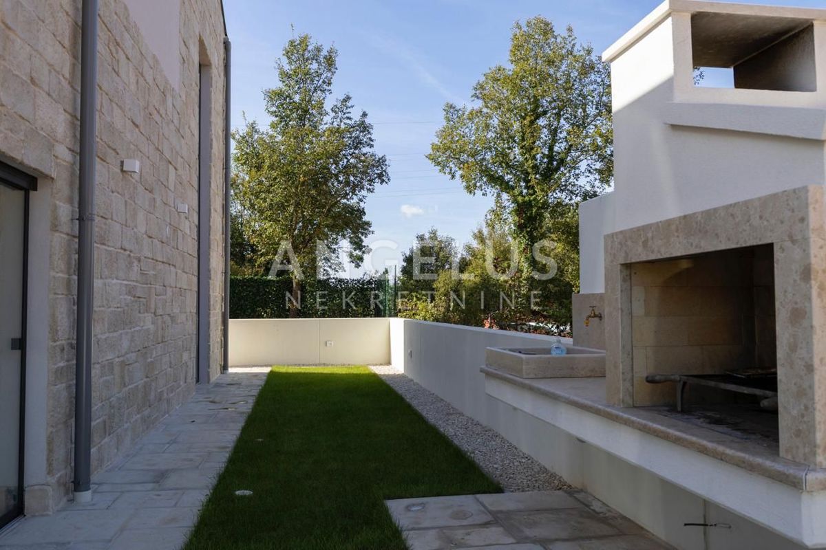 Istra, Svetvinčenat - Moderna vila, 200m2, prodamo!