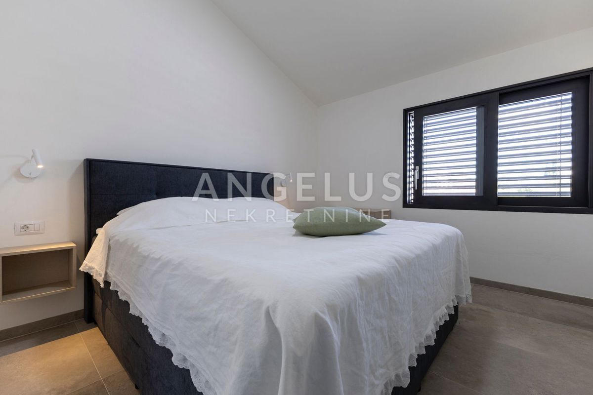 Istra, Svetvinčenat - Moderna vila, 200m2, prodamo!