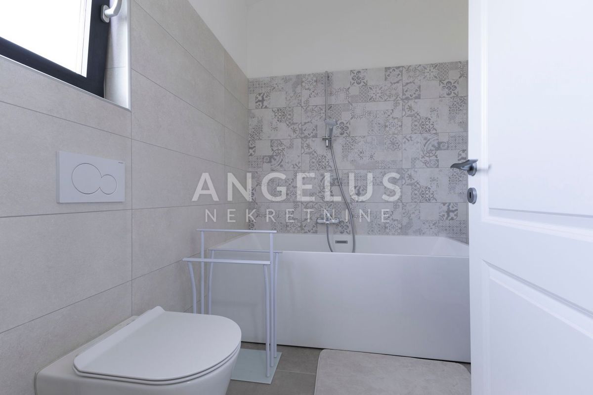 Istra, Svetvinčenat - Moderna vila, 200m2, prodamo!