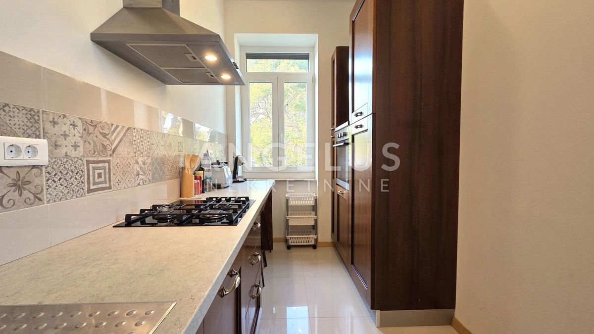 Istra, Pula - stanovanje z garažo, 90m2, naprodaj!