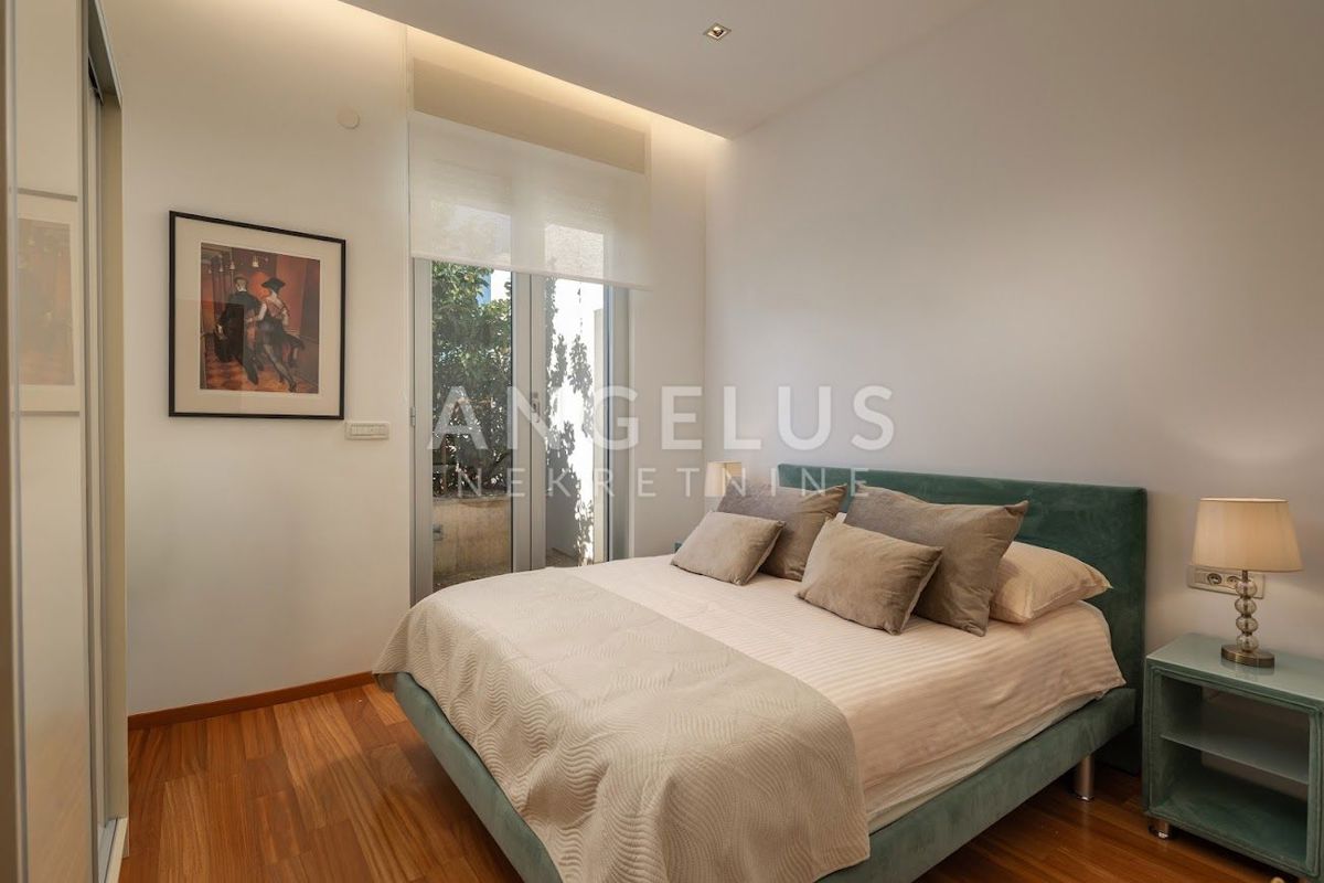 Hrvaška, Dubrovnik, Lapad – moderno penthouse 240m2 z bazenom