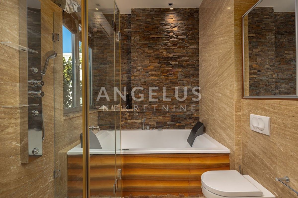 Hrvaška, Dubrovnik, Lapad – moderno penthouse 240m2 z bazenom