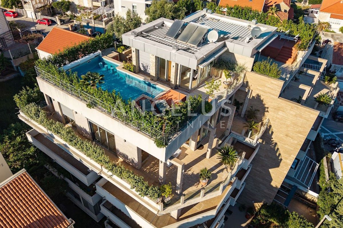 Hrvaška, Dubrovnik, Lapad – moderno penthouse 240m2 z bazenom