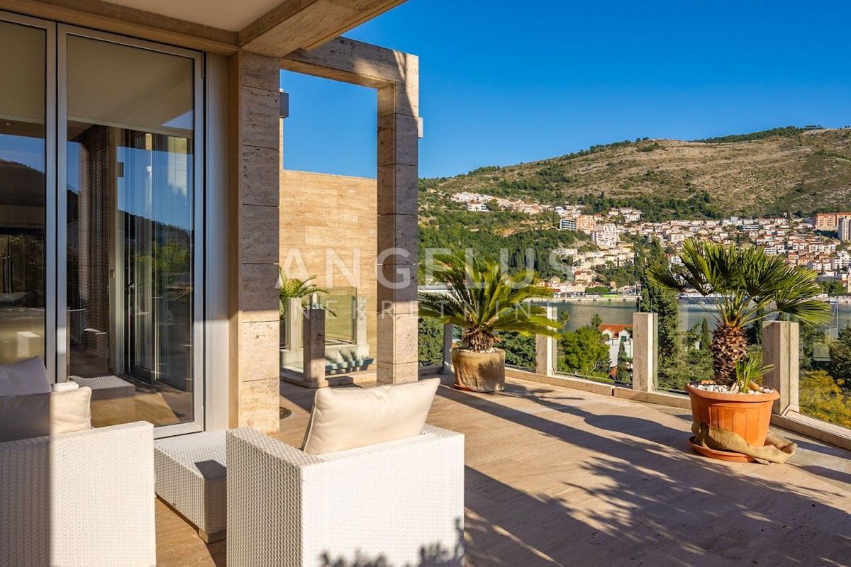 Hrvaška, Dubrovnik, Lapad – moderno penthouse 240m2 z bazenom