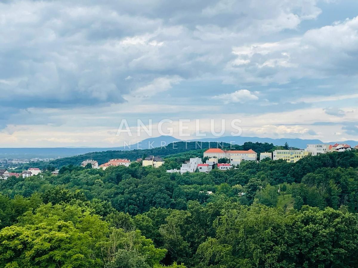 Zagreb, Vrhovec - prostorno družinsko stanovanje 115m2 + garaža
