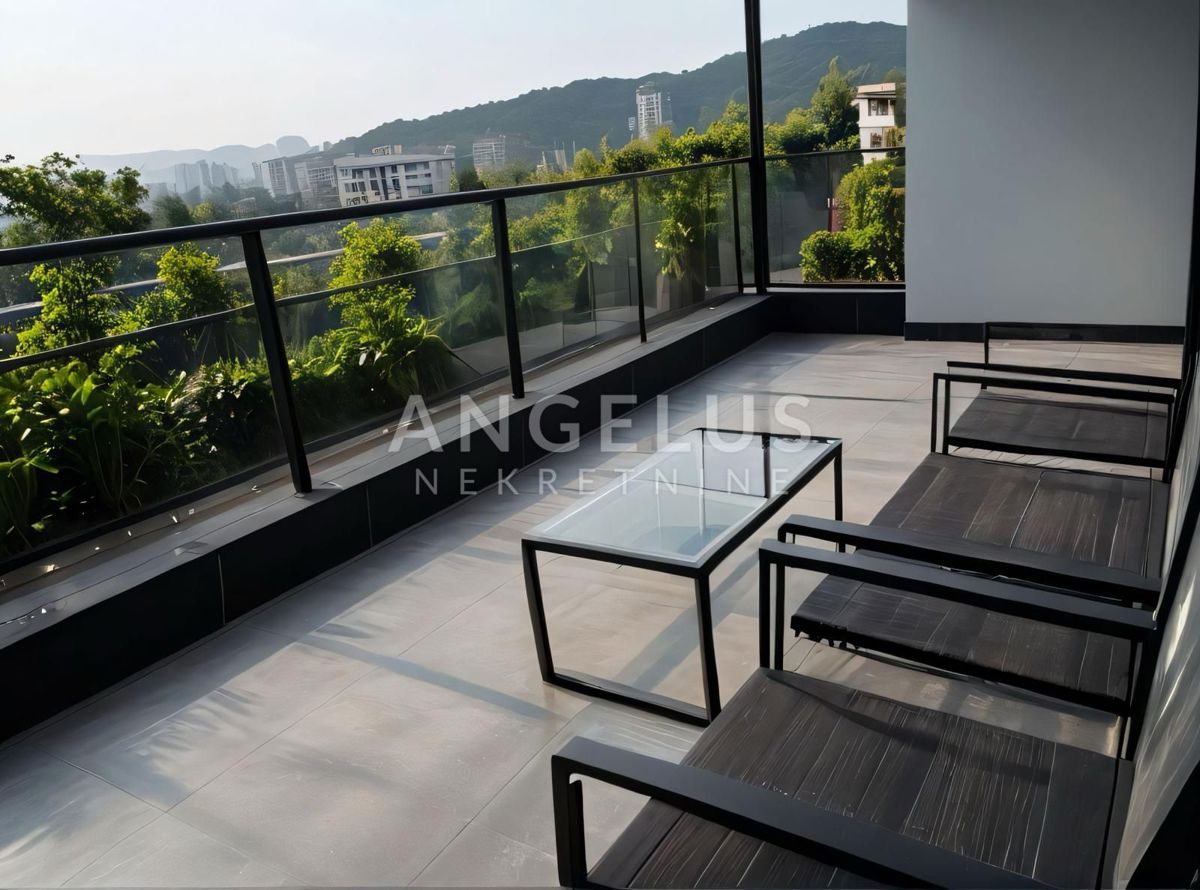 Zagreb, Vrhovec - prostorno družinsko stanovanje 115m2 + garaža