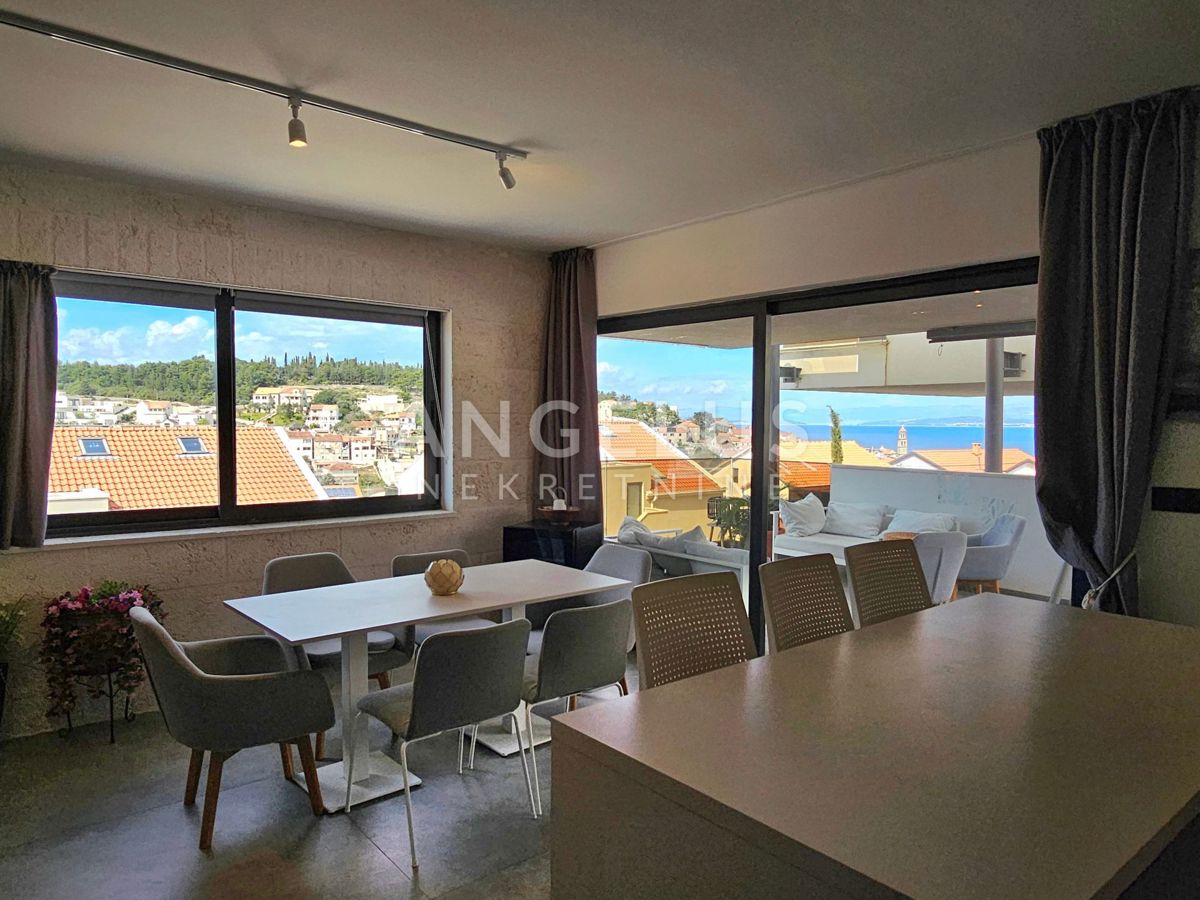 Brač, Sutivan - dvosobno stanovanje s teraso in pogledom na morje, 112m2, PRODAJA