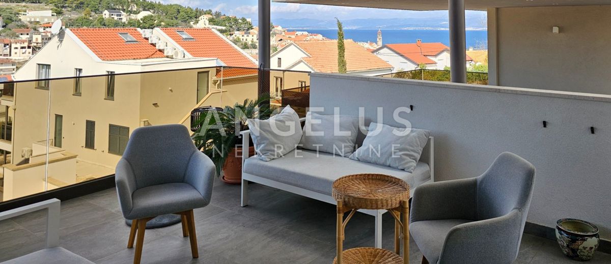 Brač, Sutivan - dvosobno stanovanje s teraso in pogledom na morje, 112m2, PRODAJA