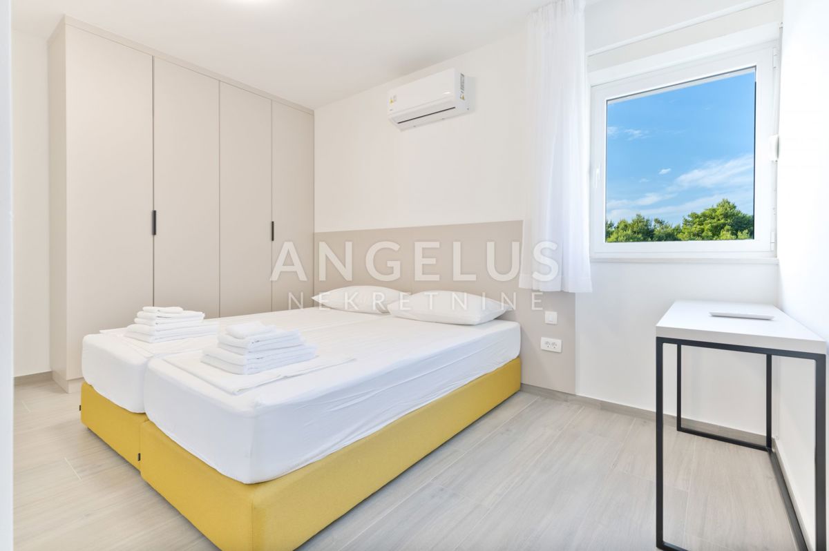Hrvaška, Sevid - čudovit apartma na atraktivni lokaciji s pogledom na morje, 127.75 m