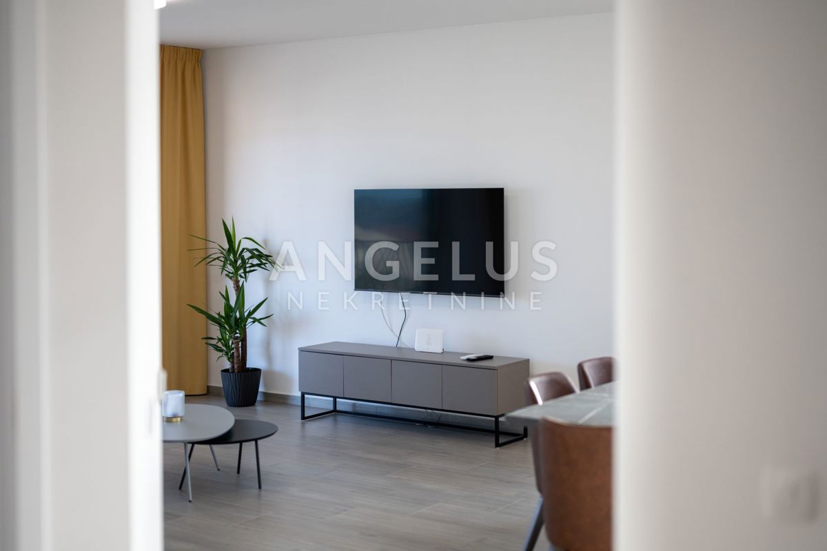 Hrvaška, Sevid - čudovit apartma na atraktivni lokaciji s pogledom na morje, 127.75 m