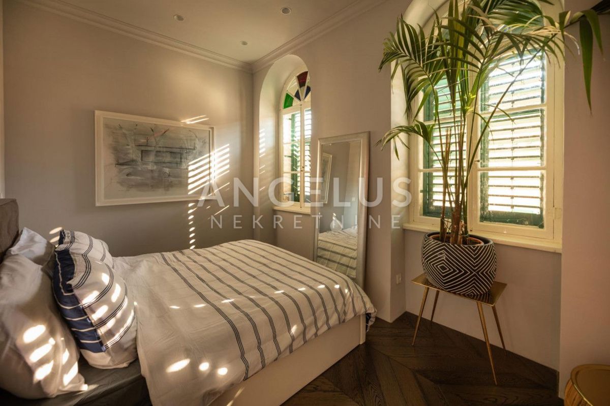Stanovanje Grad, Šibenik, 90m2