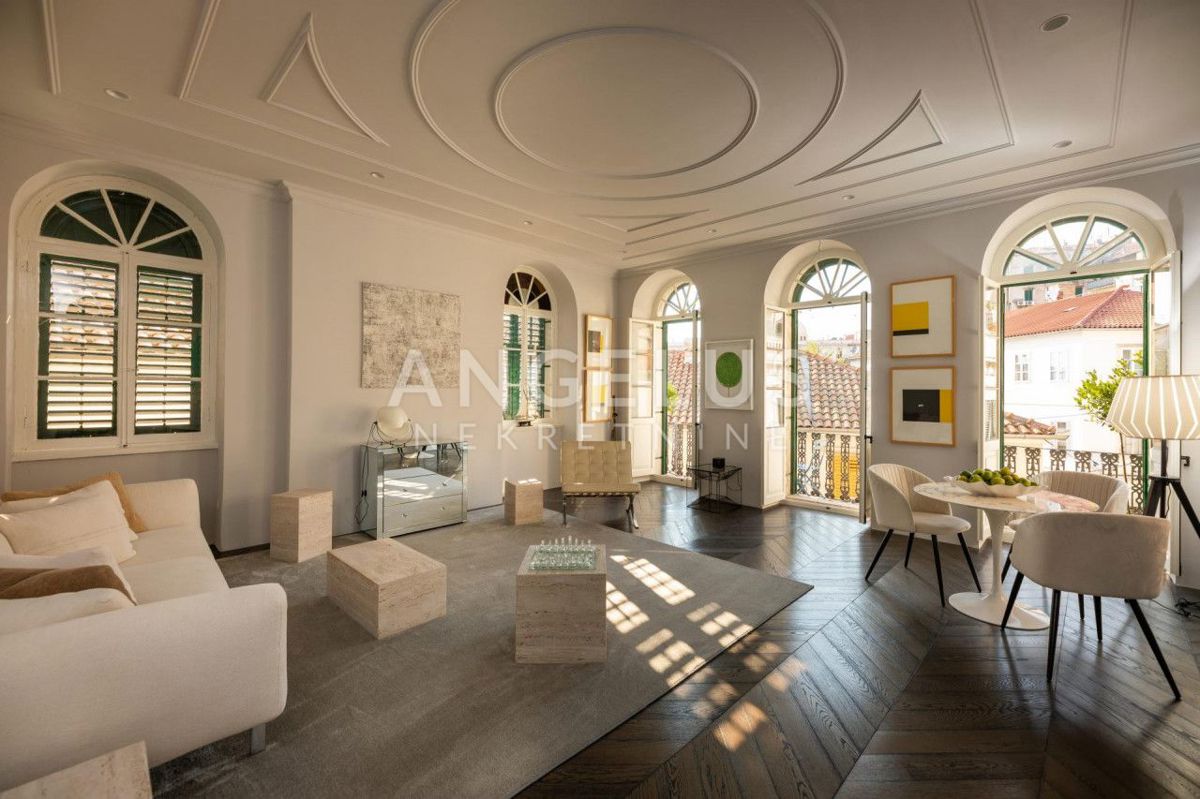 Stanovanje Grad, Šibenik, 90m2