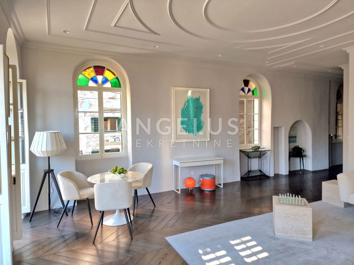 Stanovanje Grad, Šibenik, 90m2