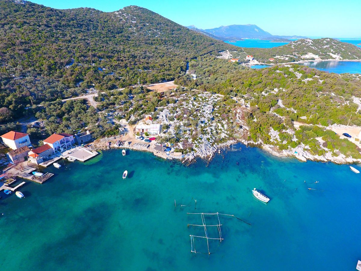 Hrvaška, Pelješac, Brijesta - gradbeno zemljišče ob morju, 4.124 m2